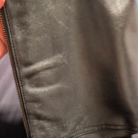 Lo & Sons Pearl Black Crossbody Bag - Picture 16 of 16